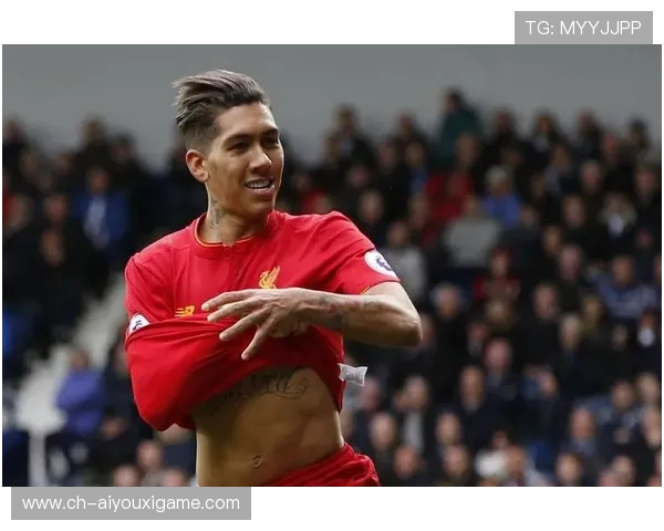 武汉三镇菲尔米诺覆盖全场，连续断球带动二次进攻